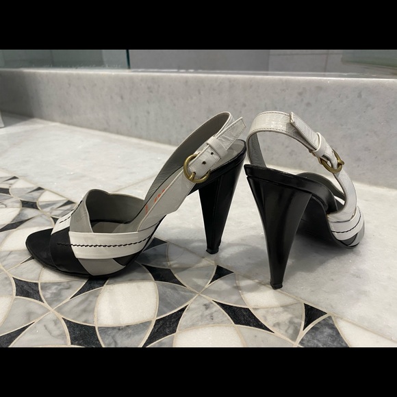 Miu Miu sling backs - Picture 2 of 7